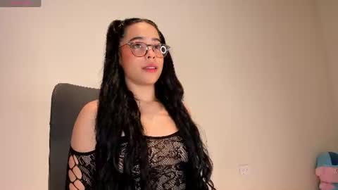 Amalia    real MIA  online show from July 20, 4:04 am