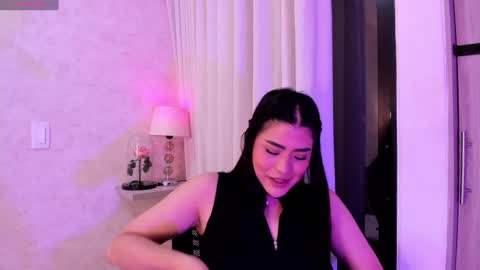 Snapshot of amanda_26 chatting on January 29, 1:37 am Luisa online show from January 29, 1:37 am