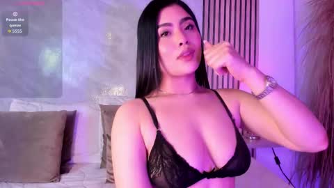 Luisa online show from November 20, 1:50 am