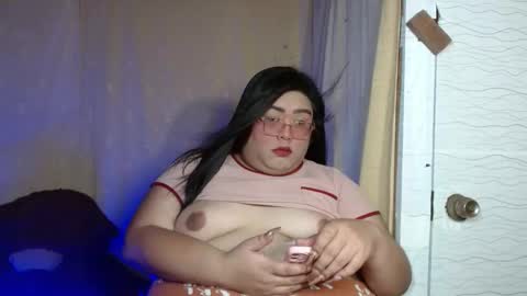 Snapshot of amanda_fetish chatting on September 13, 10:23 am amanda_fetish online show from September 13, 10:23 am
