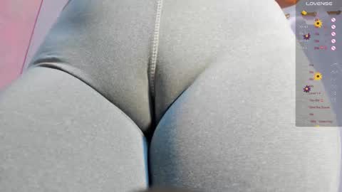 Amanda Marcuzzi  online show from November 3, 7:18 pm