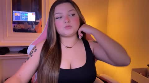 Snapshot of amandhaaa chatting on September 17, 1:03 am Amandha online show from September 17, 1:03 am