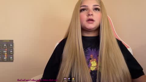 Snapshot of amandhaaa chatting on January 11, 6:33 pm Amandha online show from January 11, 6:33 pm