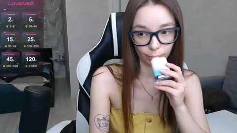 Snapshot of amaneli chatting on March 5, 12:55 pm Mila online show from March 5, 12:55 pm