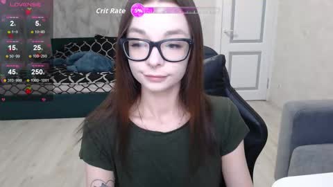 Snapshot of amaneli chatting on October 5, 1:27 pm Mila online show from October 5, 1:27 pm