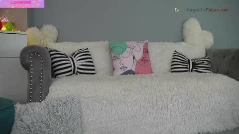 AmanndaSkye online show from April 14, 4:18 pm