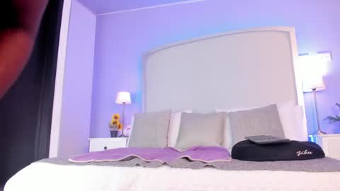 luna online show from April 14, 12:05 pm