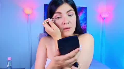 Snapshot of amara_vega chatting on January 17, 11:38 am Amara Vega online show from January 17, 11:38 am