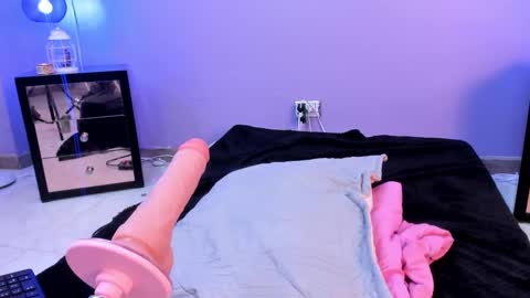 Snapshot of amara_vega chatting on February 1, 2:56 pm Amara Vega online show from February 1, 2:56 pm