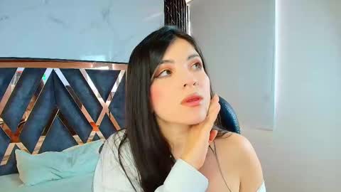 Snapshot of amara_vega chatting on September 25, 1:43 pm Amara Vega online show from September 25, 1:43 pm