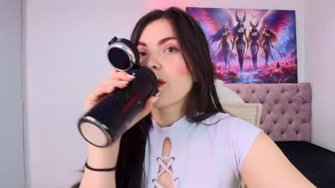 Snapshot of amara_vega chatting on March 3, 12:09 pm Amara Vega online show from March 3, 12:09 pm