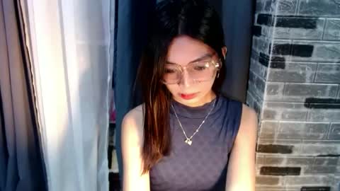 BELLA online show from March 12, 5:15 pm