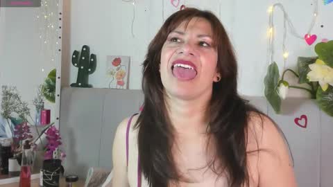 AmaraMoon  online show from October 25, 1:02 am