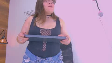 Amaris online show from November 13, 2:54 am