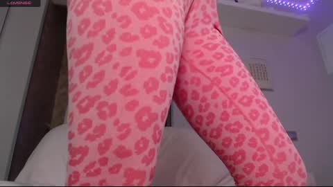 amazing_agness online show from April 18, 9:45 am