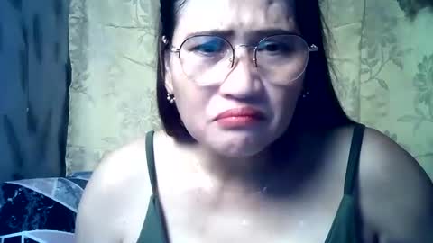 Snapshot of amazing_angel22 chatting on October 19, 2:02 am amazing angel online show from October 19, 2:02 am