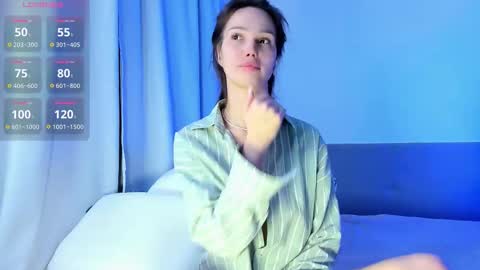 Alice online show from October 25, 7:54 pm