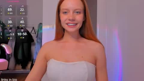 Roxy online show from May 26, 7:46 pm