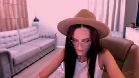 Izza online show from July 29, 1:11 pm