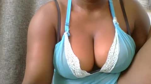 Mia online show from February 25, 6:58 am