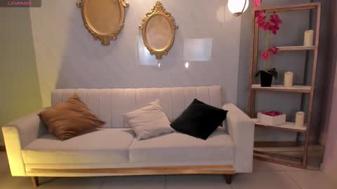 Snapshot of ambarjames_ chatting on September 16, 3:20 pm Ambar online show from September 16, 3:20 pm