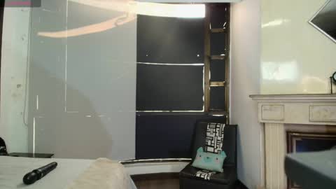 Ambar Ross online show from February 27, 7:15 pm