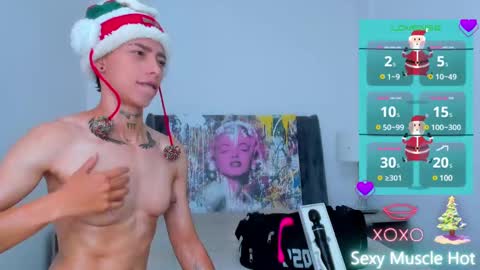 Snapshot of amber_adams_ chatting on December 22, 1:33 pm Amber online show from December 22, 1:33 pm