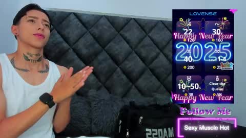 Snapshot of amber_adams_ chatting on January 19, 2:06 pm Amber online show from January 19, 2:06 pm
