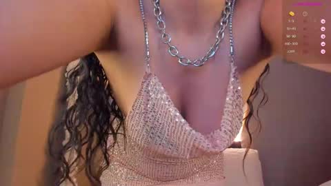 Snapshot of amber_curly chatting on January 23, 2:28 pm amber_curly online show from January 23, 2:28 pm