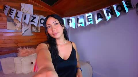 Snapshot of amber_curly chatting on September 25, 9:45 pm amber_curly online show from September 25, 9:45 pm