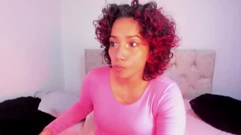 Snapshot of amber_demons chatting on March 4, 10:27 pm Amber Demons online show from March 4, 10:27 pm