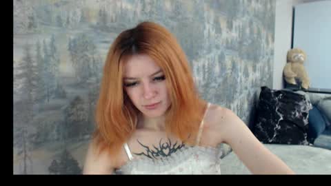 Snapshot of amber_tease_ chatting on October 7, 7:35 am amber_tease_ online show from October 7, 7:35 am