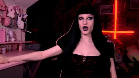 DEMONESS AMBER 666 online show from June 2, 1:39 am