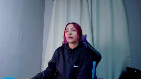 Amber Baker  online show from March 5, 1:39 pm