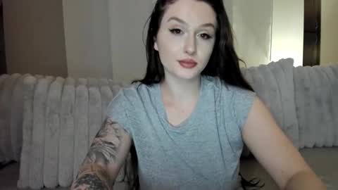 Snapshot of amberkinsley chatting on February 9, 6:33 am amberkinsley online show from February 9, 6:33 am