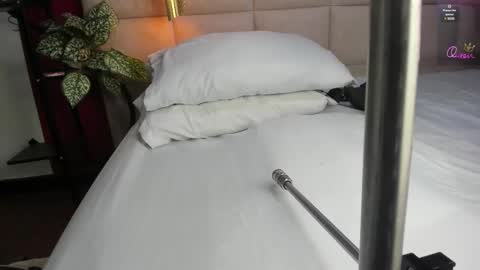 Amber .. online show from February 13, 7:37 pm