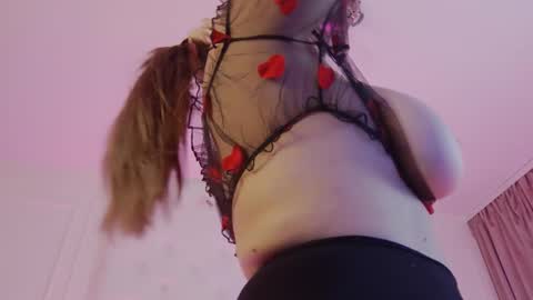 Amberseyes online show from February 15, 7:51 am