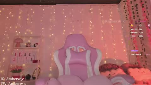 Snapshot of amberw_c chatting on September 21, 2:21 am IG - TW Amberw c online show from September 21, 2:21 am