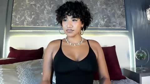 Ambra Cohelo  online show from May 11, 4:04 pm