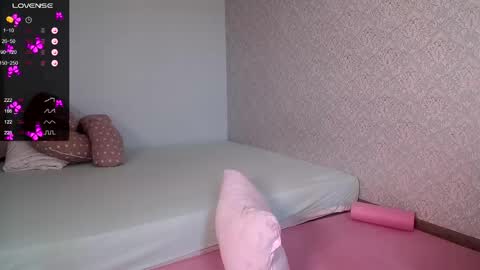  26 WEEK Princess  Linnea  online show from June 4, 2:43 pm