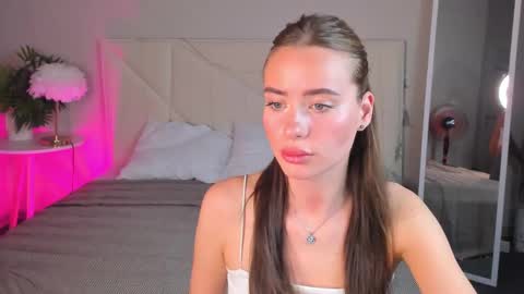 Snapshot of ameli_povilainn chatting on September 23, 10:13 am Ameli online show from September 23, 10:13 am