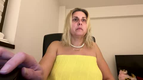 Beatrice online show from February 5, 4:43 pm