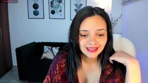 Snapshot of amelia_cheerry chatting on January 21, 11:24 am amelia online show from January 21, 11:24 am