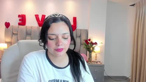 Snapshot of amelia_cheerry chatting on February 15, 11:39 am amelia online show from February 15, 11:39 am