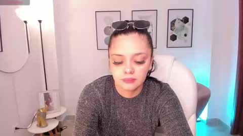 Snapshot of amelia_cheerry chatting on September 21, 11:42 am amelia online show from September 21, 11:42 am