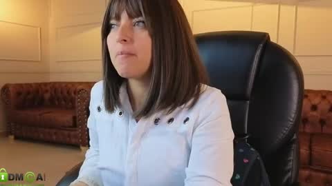 AMELIA online show from April 18, 12:07 pm