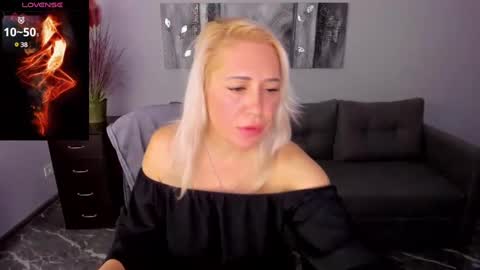 Amelia online show from February 7, 1:53 pm