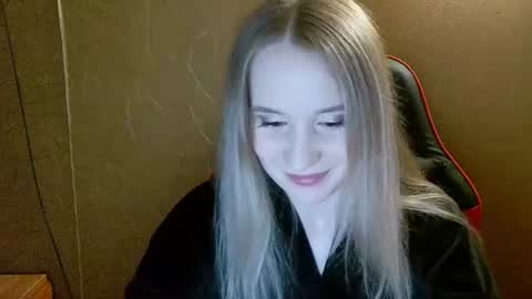 Amelia  online show from July 5, 7:41 pm