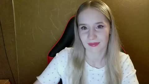 Amelia  online show from July 8, 8:22 pm