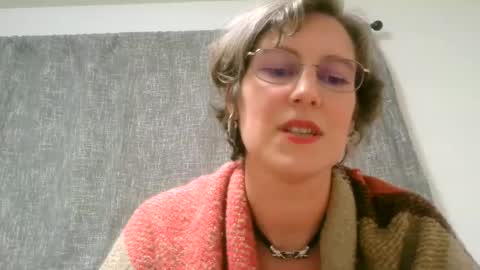 Snapshot of ameliaishka chatting on October 3, 4:06 am Ameliaishka online show from October 3, 4:06 am